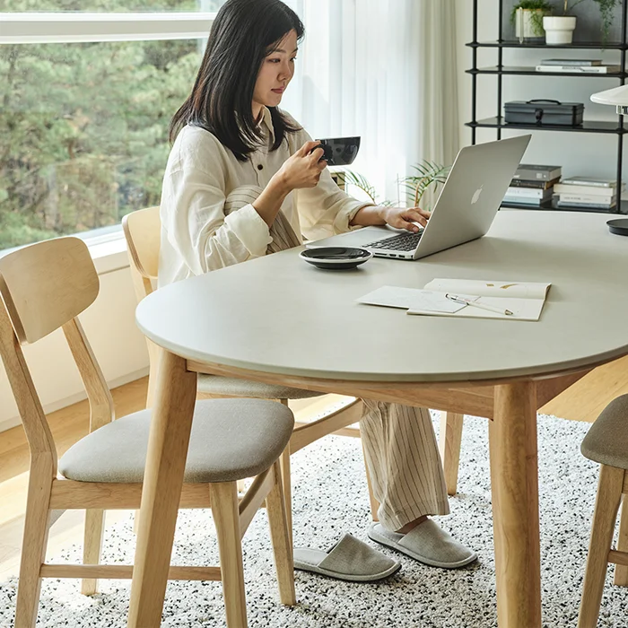 높이를 자유롭게 리브업 모션테이블