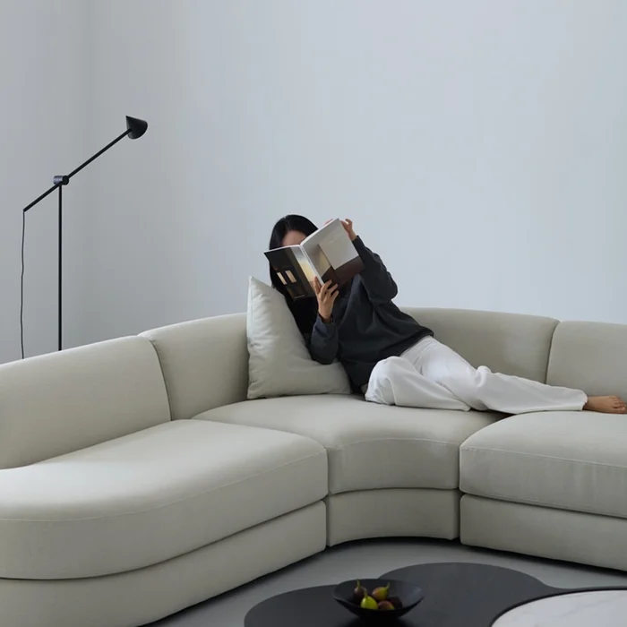 유니크한 디자인의 오브 모듈 소파